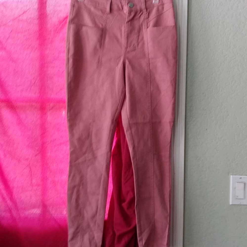Shoe dazzle pants never worn